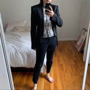 Theysken’s theory black sleek jacket shoulderpads